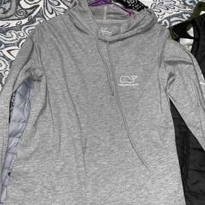 Vineyard Vine pullover